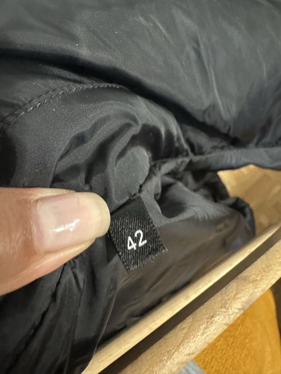 Opus Giacche: Opus Winterjacke, Gr. 42, Schwarz – Usato da Stäfa venduto da buecher10 7