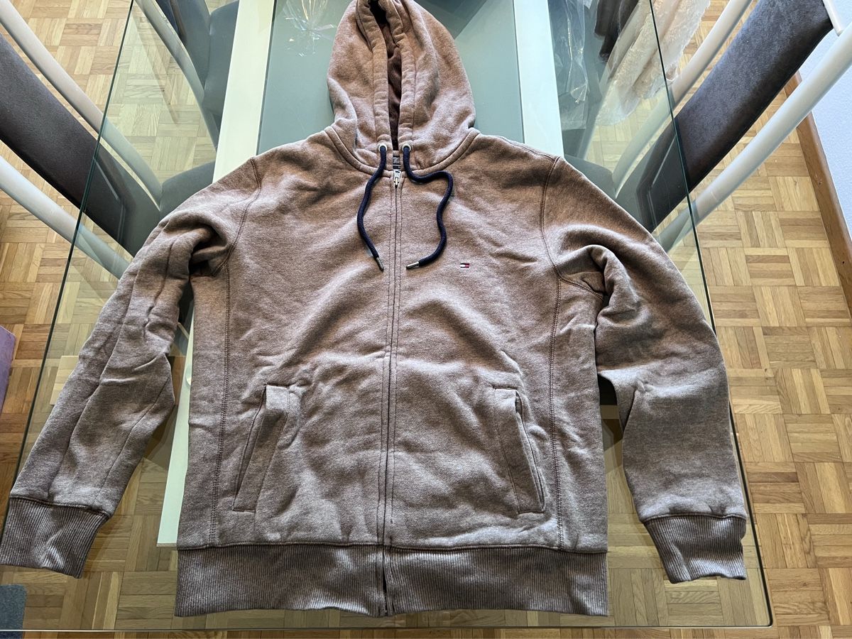 Tommy Hilfiger Pullover & Sweatshirts: Hilfiger Hoody Größe: L – Gebraucht aus Volketswil von Latinozh5