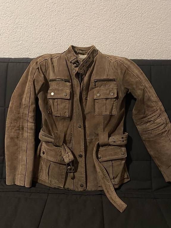 Zara Giacche: Veste en daim Zara taille S – Usato da Chavornay venduto da geo_68zn