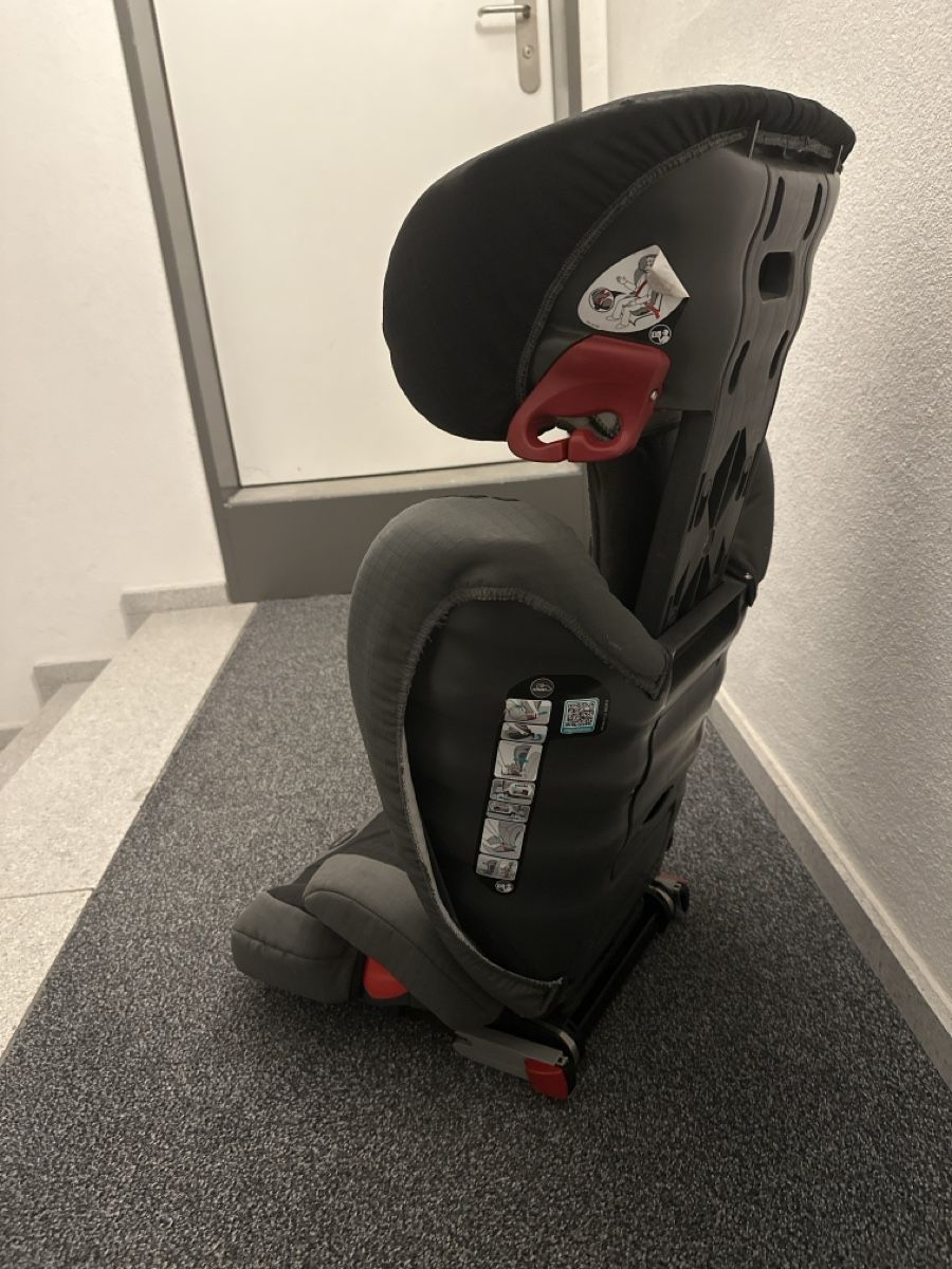 Britax Römer Seggiolini per auto: Kinderautositz 15-36kg Römer mit Isofix – Usato da Watt venduto da cla_w8t7 1