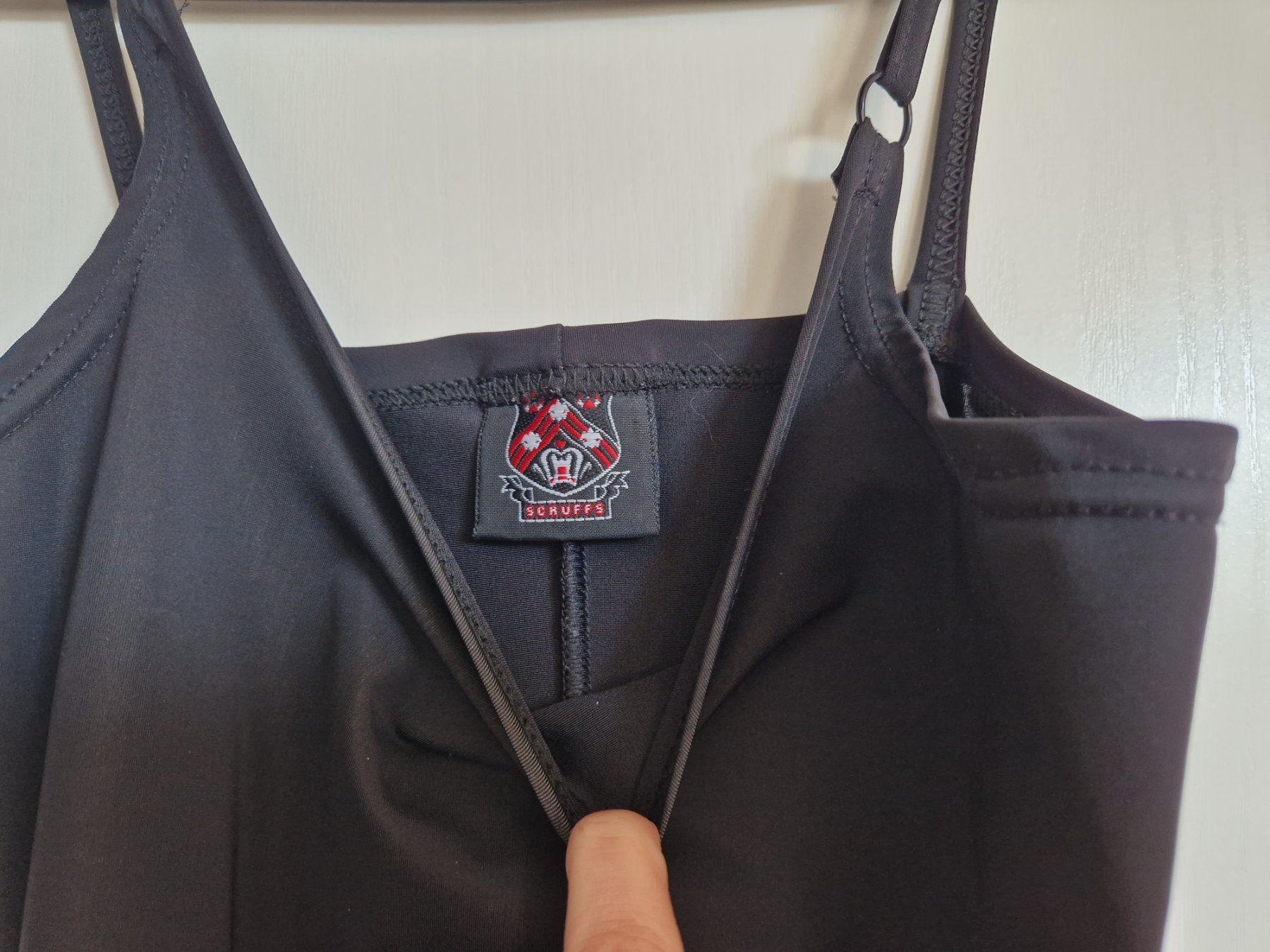 Vestiti: Figurbetontes schwarzes Kleid – Usato da Kleingurmels venduto da anj_ywm5 1