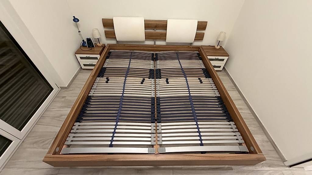 Letti: Doppelbett / Bett mit Nachtschränken – Usato da Altstätten SG venduto da ste_jj82 2
