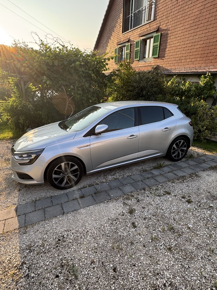 Renault Automobili: Renault Mégane TCE 130 BOSE – Usato da Villarzel venduto da Matt-93 1