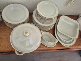 Assiettes,  plats, porcelaine THOMAS IVORY  ancienne