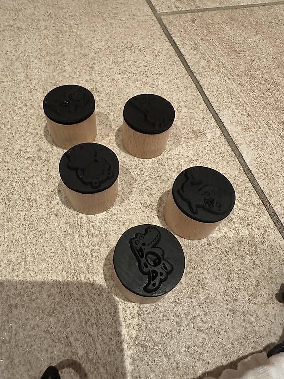 Timbri: KNETÄ stempel – Usato da zürich venduto da Sabiene 4