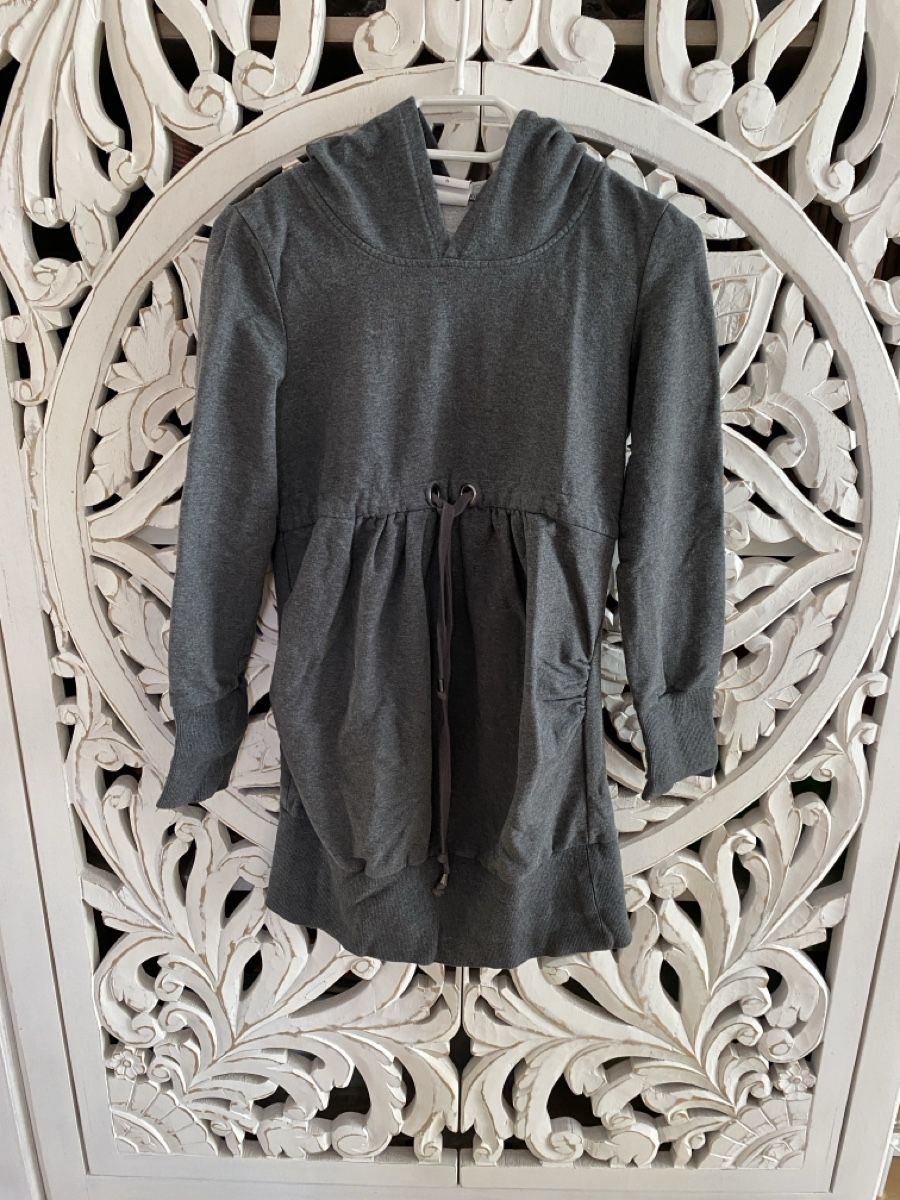 Lotti di vestiti: Umstandsmode (Bluse, Pullover), Gr. S – Usato da Olten venduto da Asta73 3