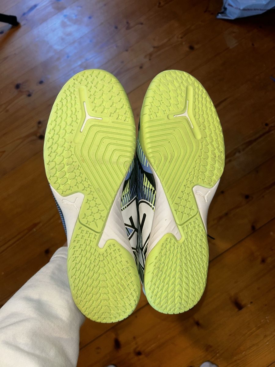 Puma Scarpe da uomo: Puma Hallenschuhe Grösse 41 – Usato da Rüti ZH venduto da WLeviZ 1