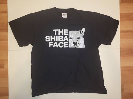 THE SHIBA FACE T-Shirt Grösse M