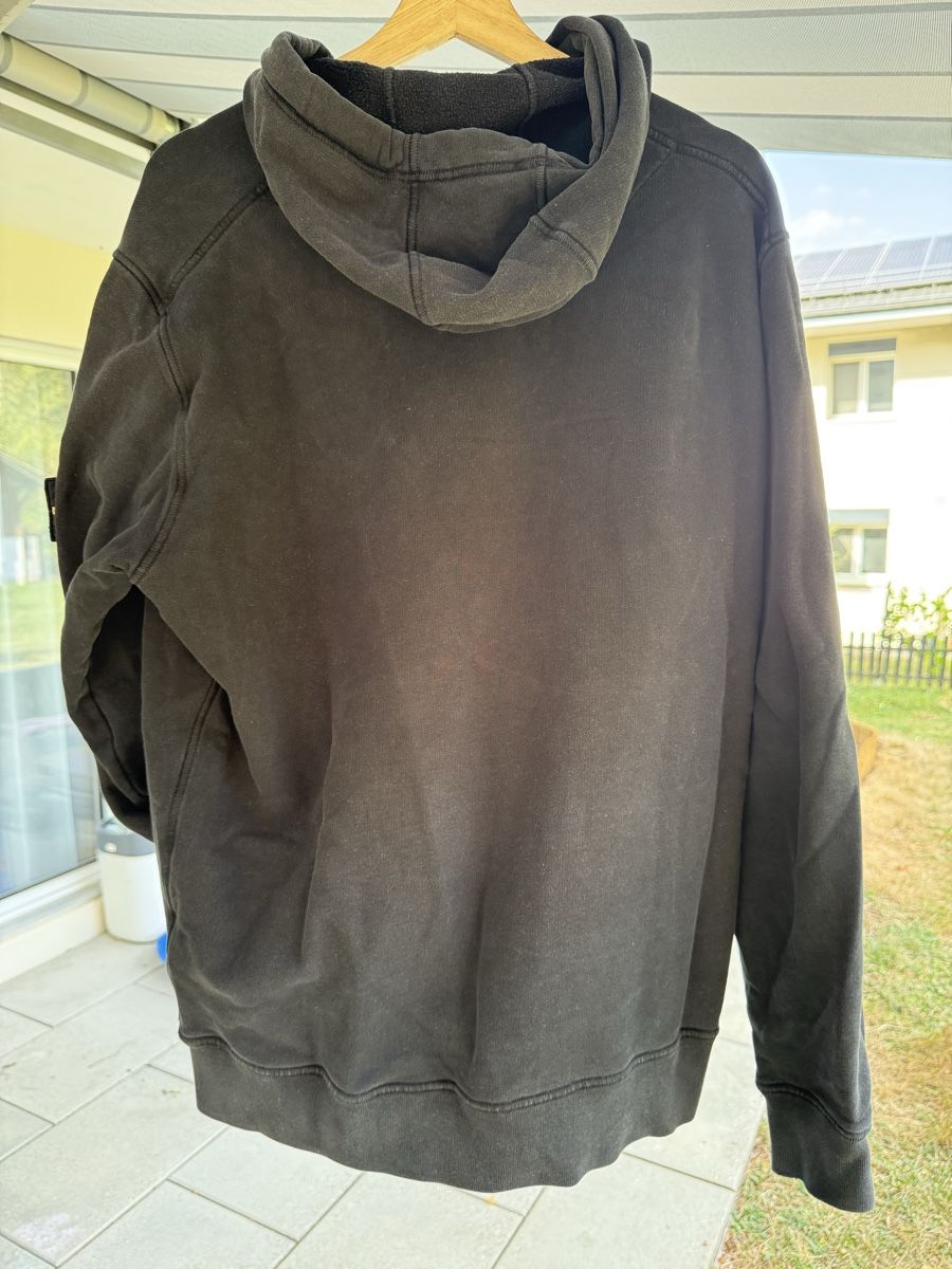 Stone Island Pullover & Sweatshirts: Stone Island Pullover Kapuze Schwarz – Gebraucht aus Blumenstein von D.Mosi 1