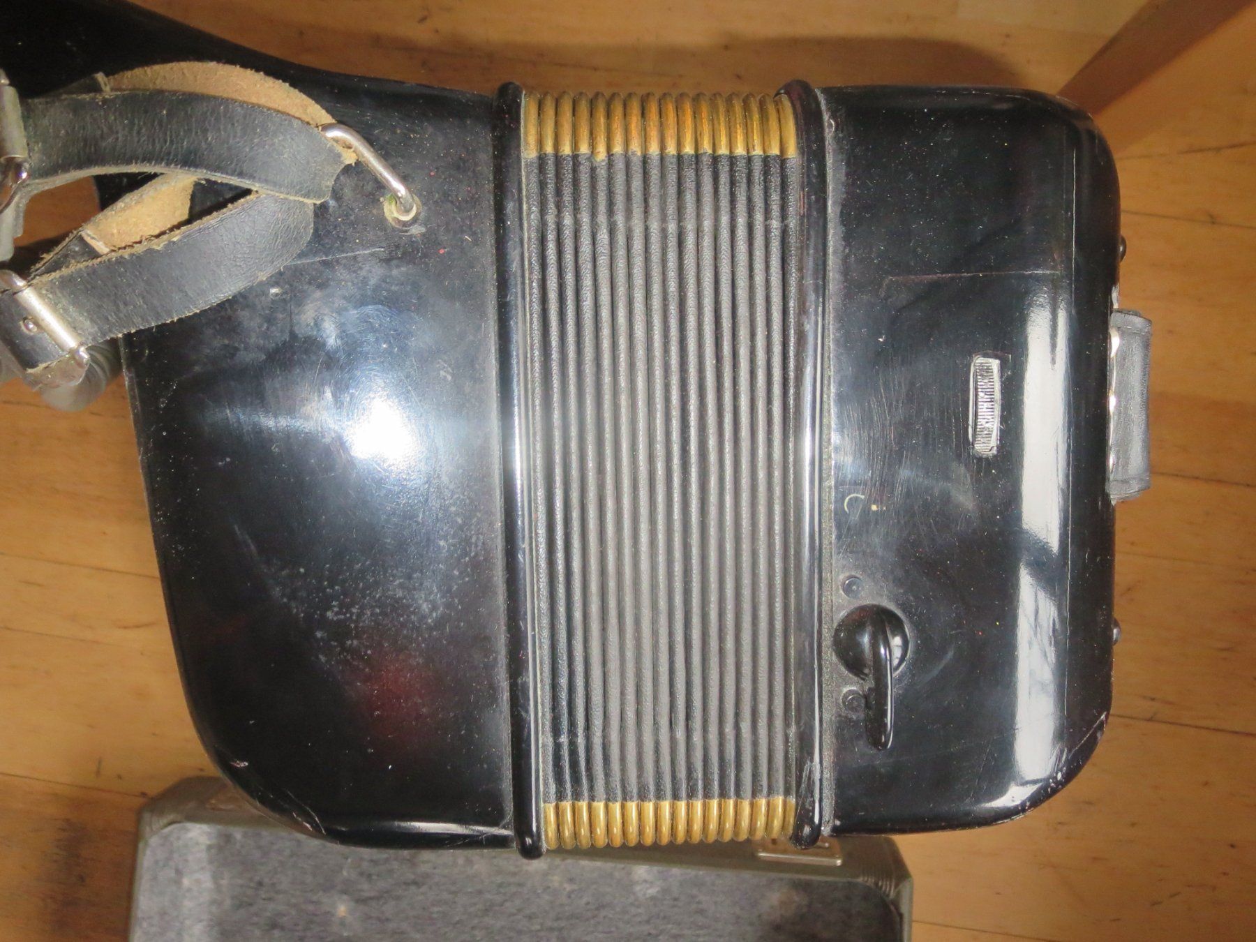 Hohner Strumenti musicali: altes Hohner Akkordeon – Usato da Rüschegg-Heubach venduto da bmw325x 7