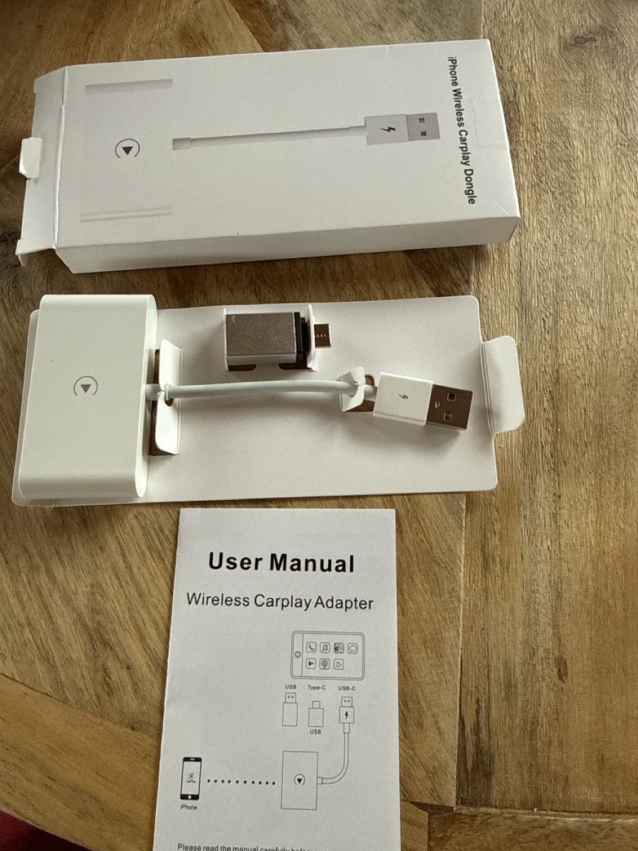 Apple Laufwerke & Adapter: iPhone wireless Carplay Dongle – Gebraucht aus Niederhünigen von man_7ybw 2