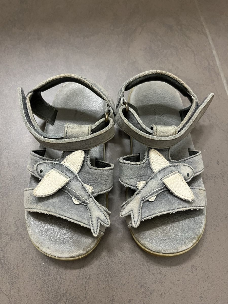 Schuhe für Mädchen: Donsje Ledersandalen Gr.27 – Gebraucht aus Zürich von Gabi_78