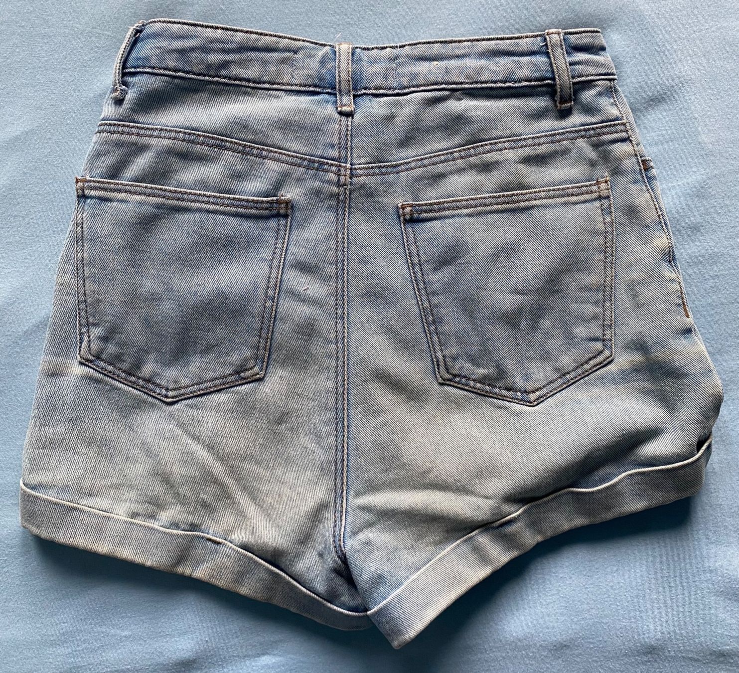 Tally Weijl Pantaloni: Jeansshorts Tally Weijl 34 – Usato da Altendorf venduto da am9j_nt 3