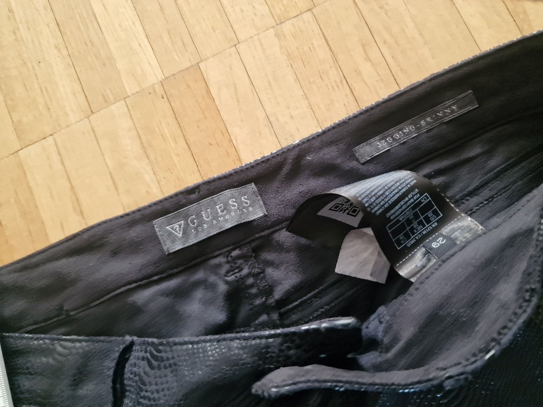 Guess Pantaloni: Guess Hose – Usato da Laufenburg venduto da may_r2st 1