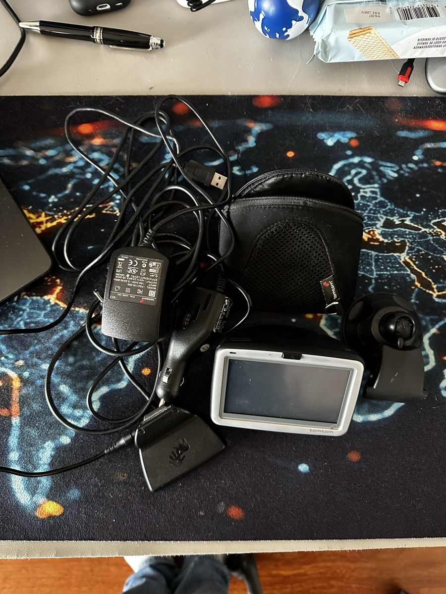 Tomtom Navigatori: TomTom Go 910 GPS Navigation Device with Accessories Used – Usato da Pully venduto da farzin 5