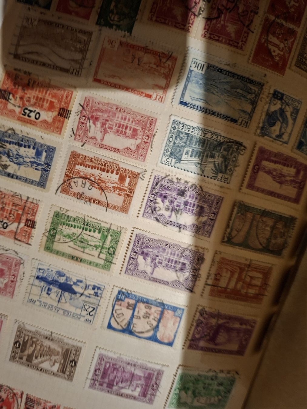 Alle Briefmarken: Album mit diversen Briefmarken / Kabe  – Gebraucht aus Balgach von SIMEON27 6
