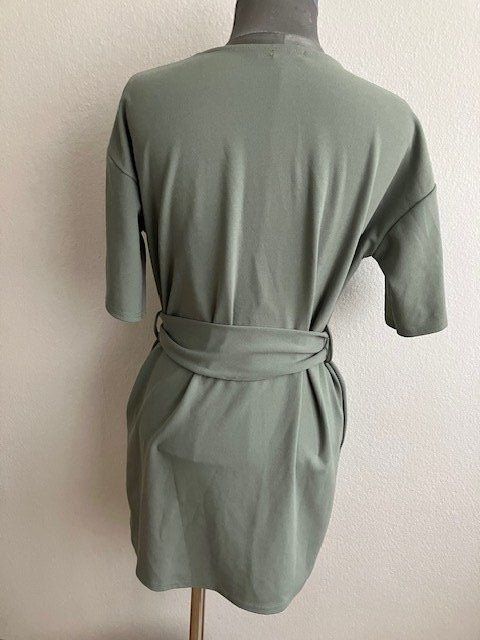Boohoo Vestiti: Robe manches courtes avec ceinture taille 38 – Usato da Marin-Epagnier venduto da rchouchouu 2
