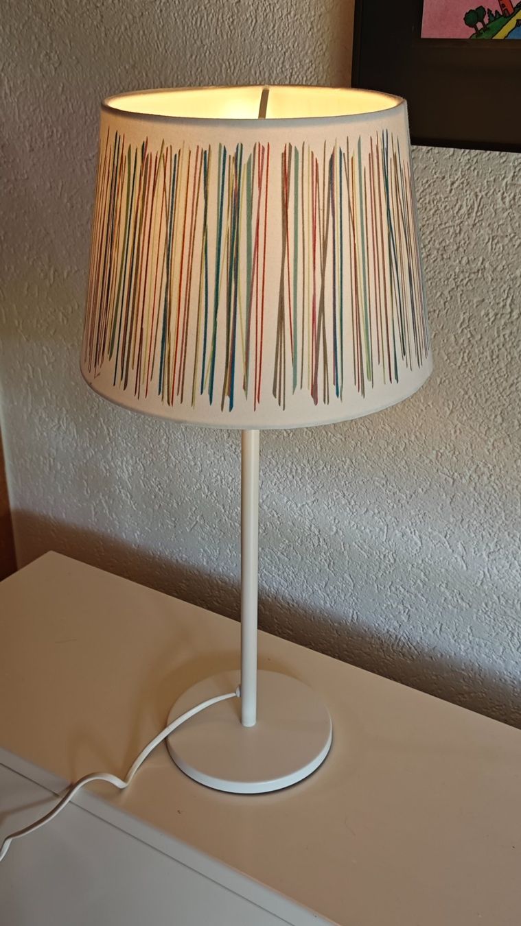 Lampade: Tischlampe mit farbigem Schirm – Usato da Sörenberg venduto da bol_8lfr
