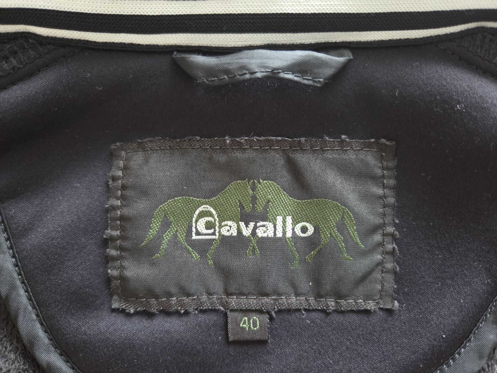 Jacken: Cavallo Softshell Jacket Black Size 40 Equestrian Style – Gebraucht aus Herrliberg von Hopsi_03 6