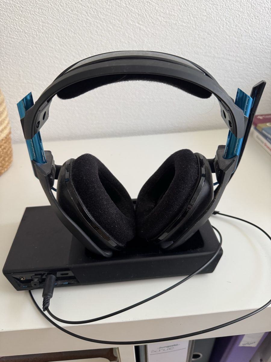 Astro Gaming Cuffie: Astro A50 - Gaming-Headset – Usato da Grüsch venduto da dar_7pns