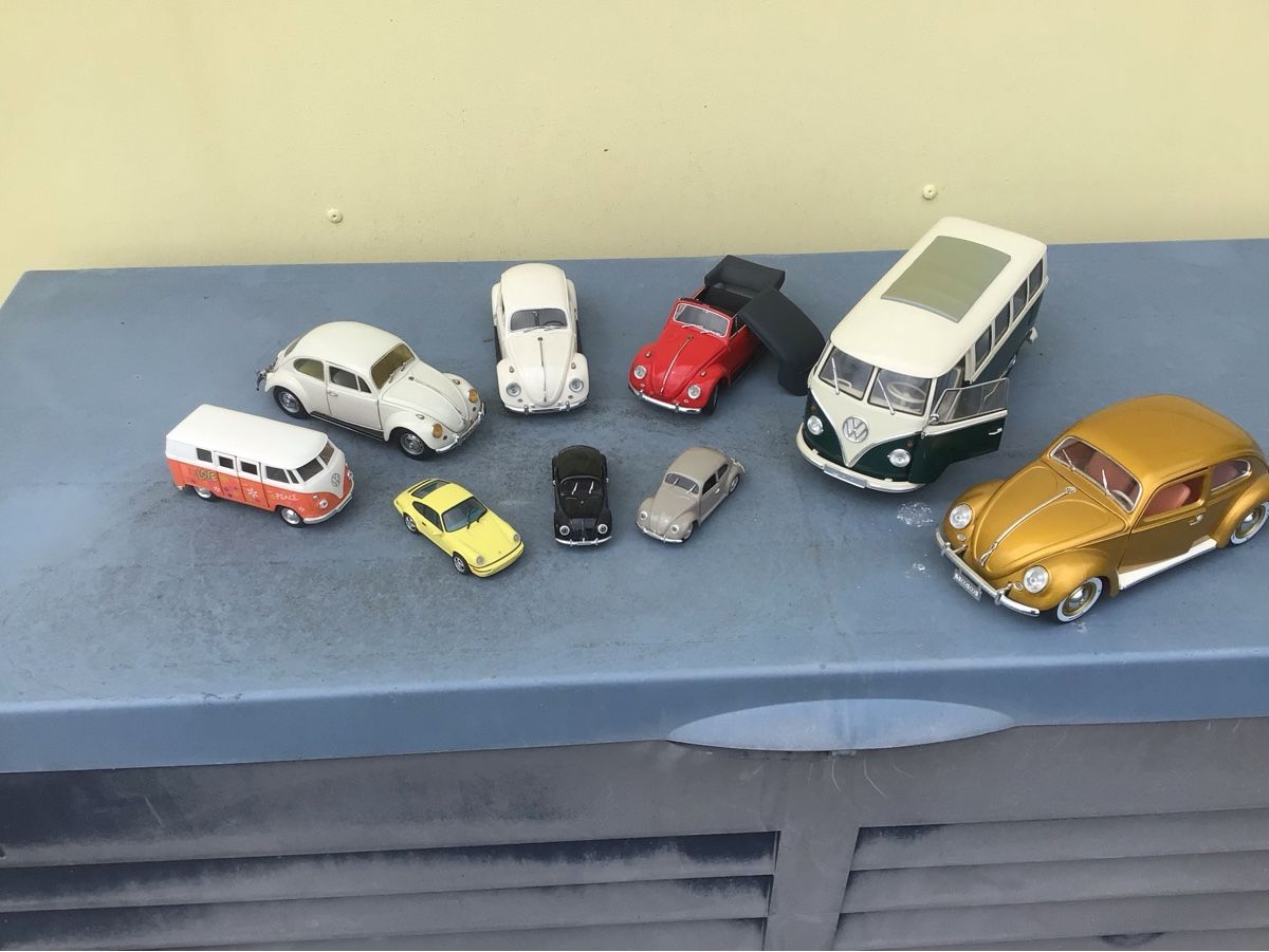 Volkswagen Modellini d'auto: VW Käfer Sammlung – Usato da Oetwil am See venduto da ifnam