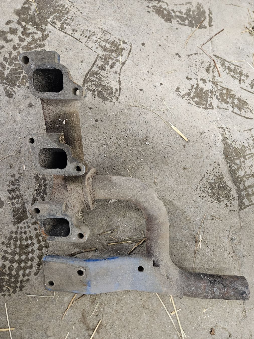 Ford Sistemi di scarico: Auspuff Ford 4000 – Usato da Galgenen venduto da manuelk96 3