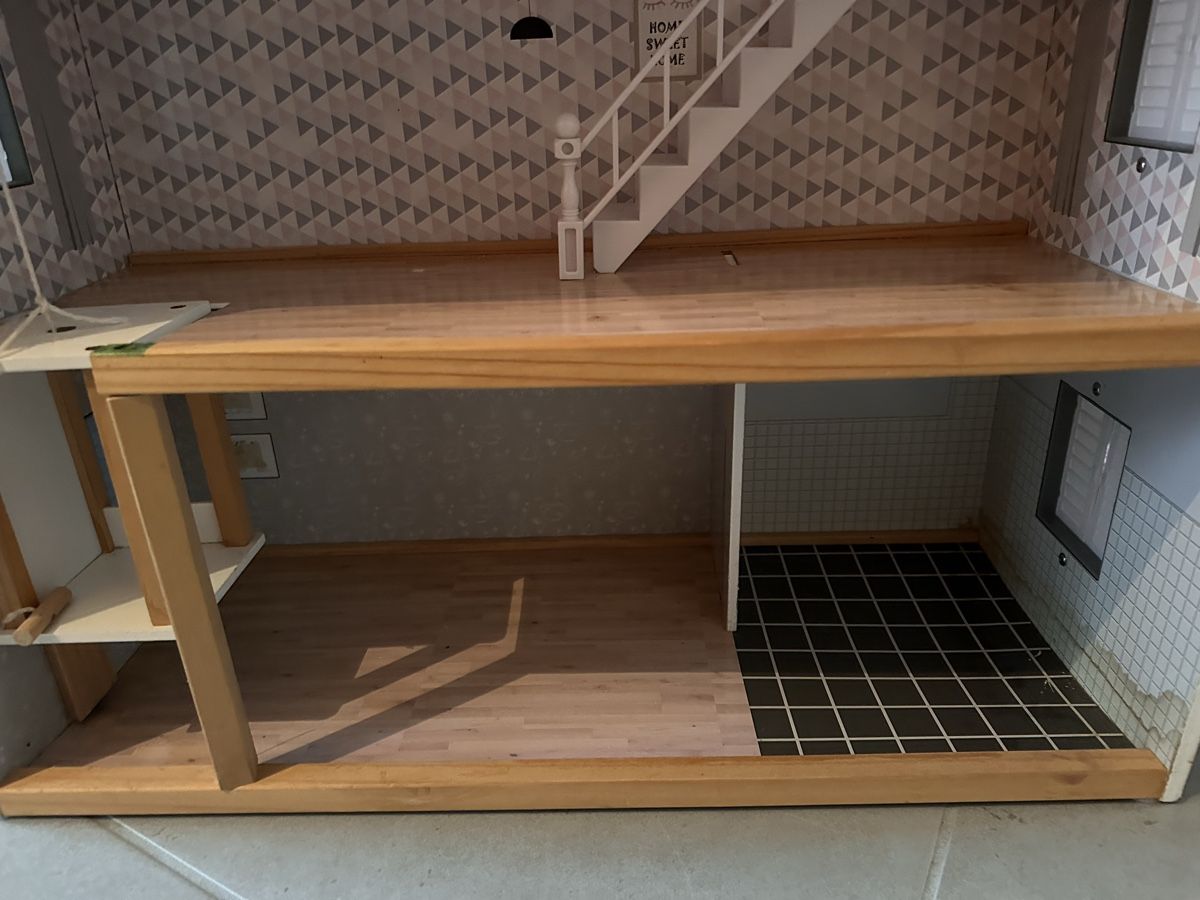 Case e mobili per bambole: Puppenhaus – Usato da Egliswil venduto da Herculea 3