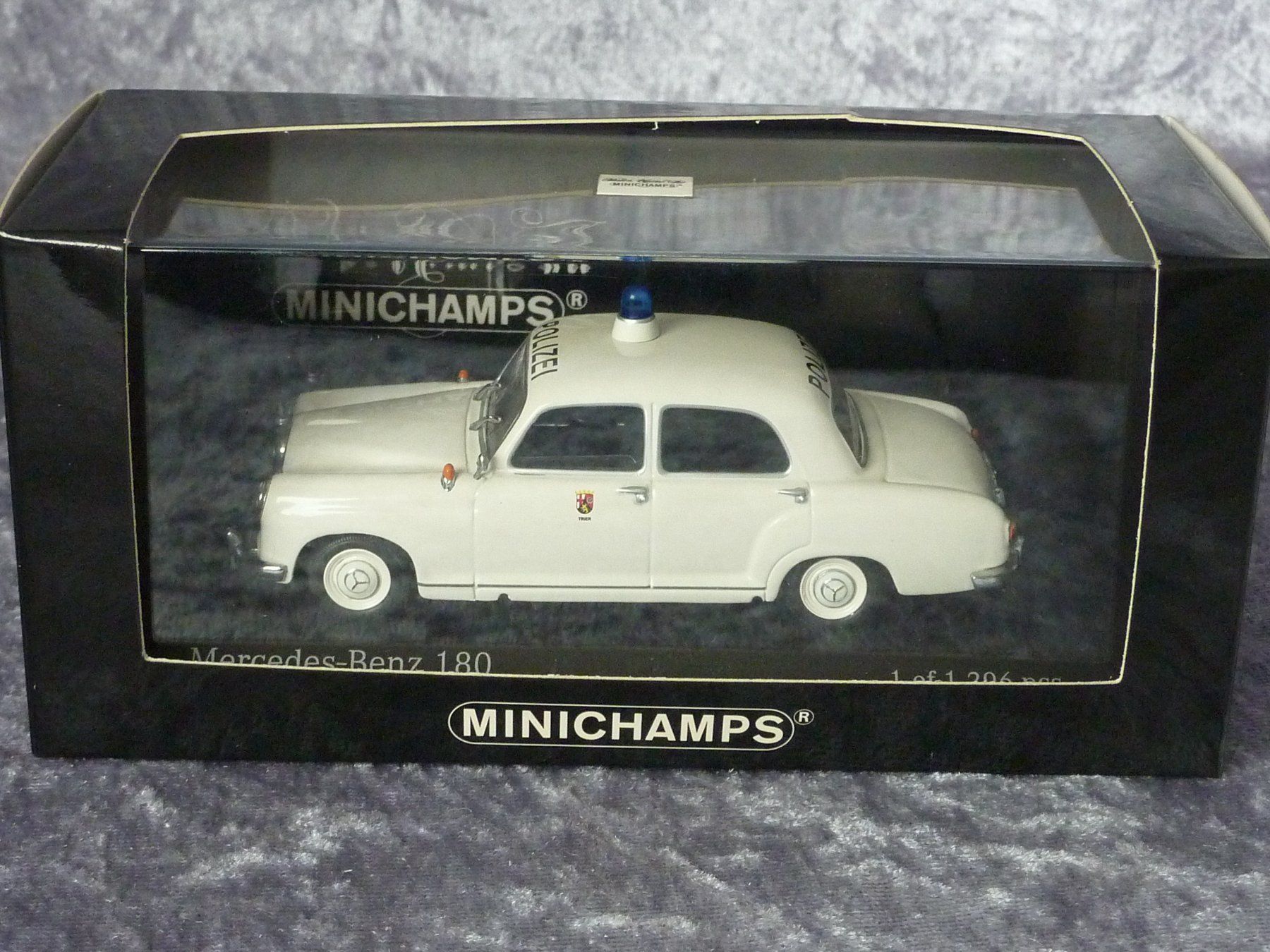 Minichamps Modellini d'auto: Mercedes 180 Polizei Trier 1:43 – Nuovo (secondo la descrizione) da Dürrenäsch venduto da modellautos4you 6
