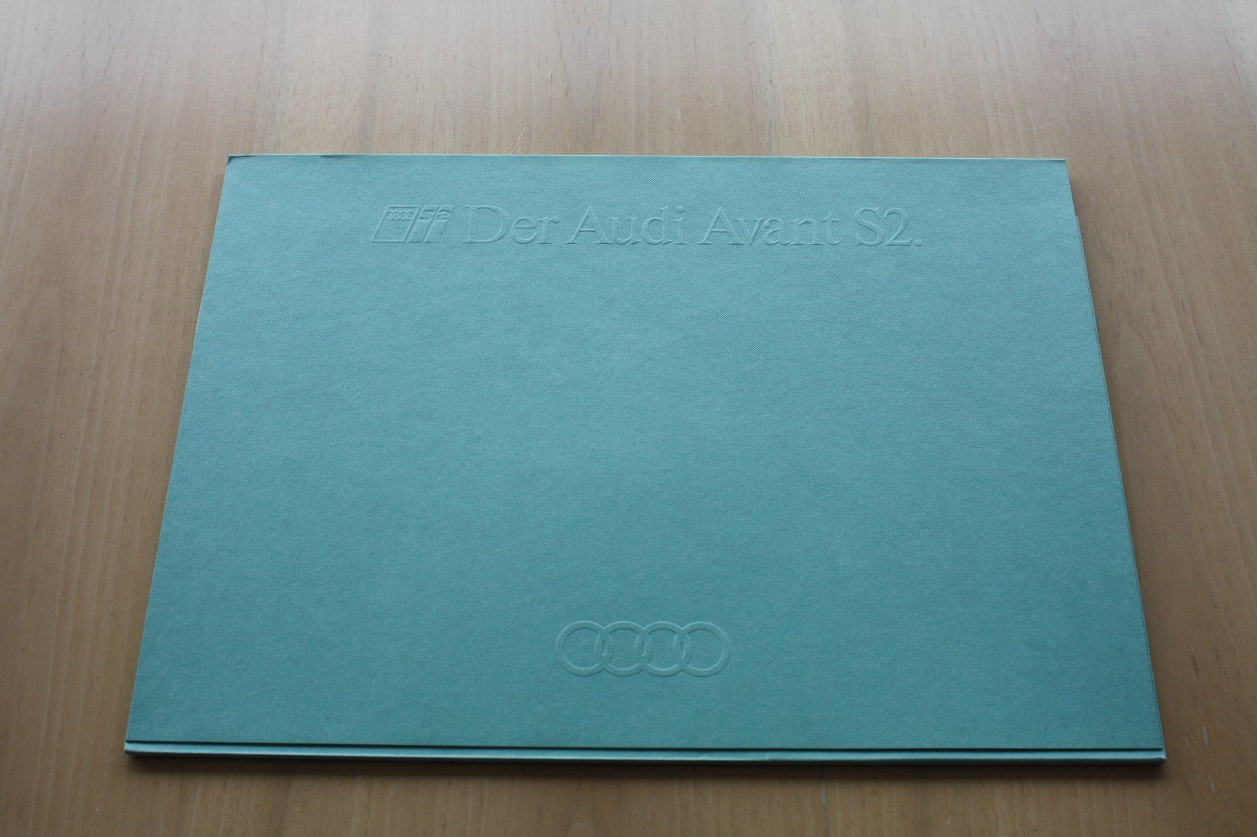 Audi Documents: Audi S2 Avant Portfolio Prestige Prospekt – D'occasion à Wikon par erwin400