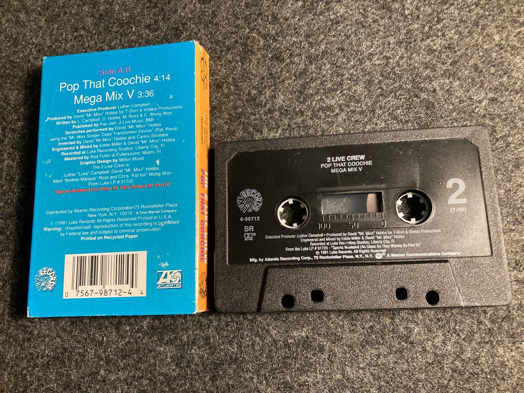 Musicassette: The 2 Live Crew - Pop That Coochie (MC) – Usato da Fribourg venduto da Karushi 4