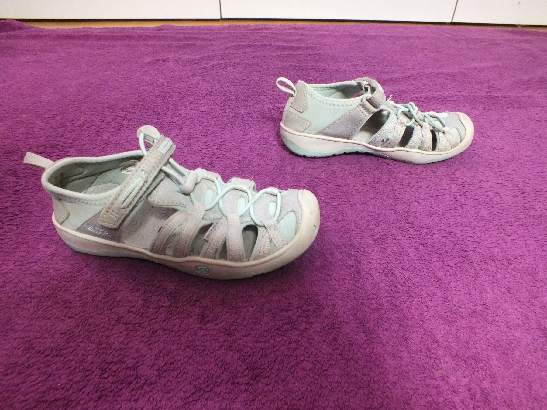 Keen Scarpe per ragazzi: Keen Wanderschuhe/-Sandalen Gr.30 – Usato da Müllheim Dorf venduto da Seeeule01 4