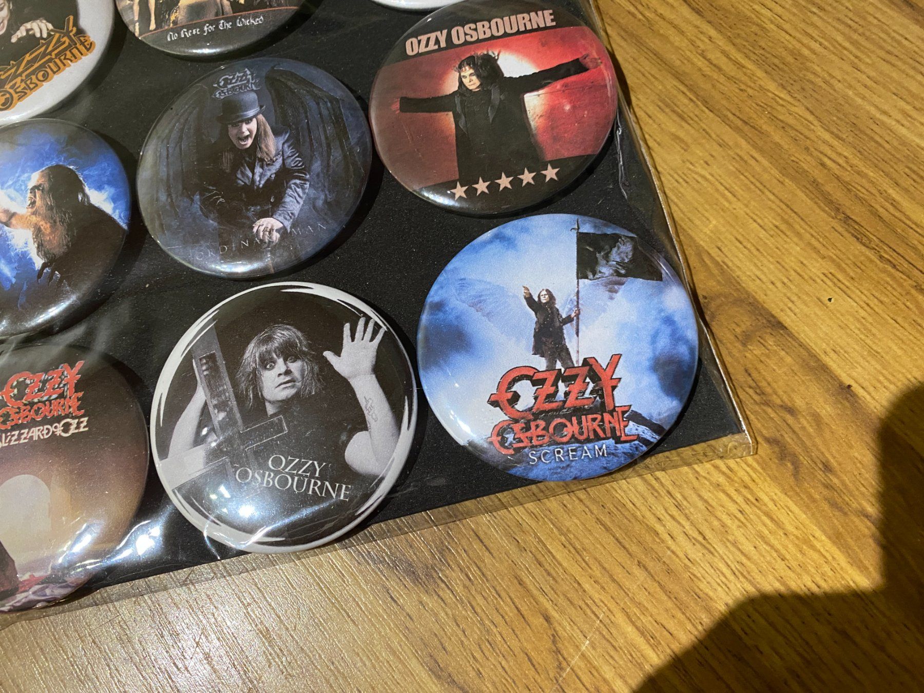 Plaketten & Abzeichen: Ozzy Osbourne Ansteck Badges! – Neu (gemäss Beschreibung) aus Basel von FatCatPacksTheRatt 2