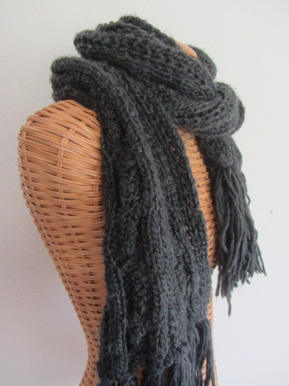 Foulards & écharpes: Strickschal dunkelgrau – D'occasion à Zürich par Diazaio 1