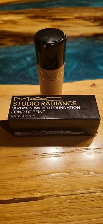Mac Cosmetics Make-up: MAC Studio Radiance Foundation NC40 30 ml – Nuovo e nell'imballaggio originale da Zürich venduto da ale_xxz7 1