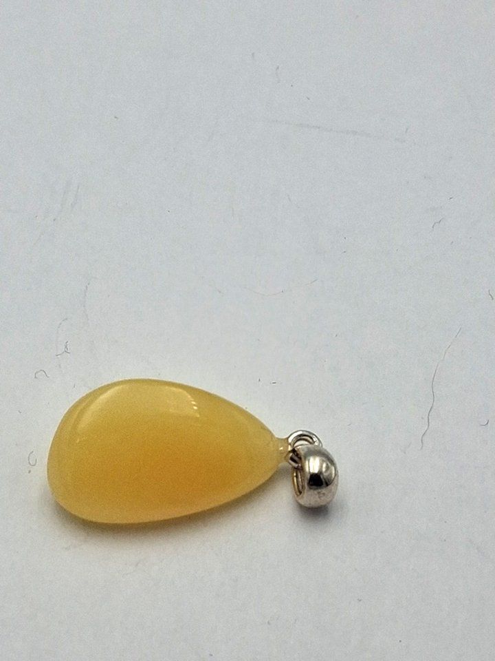 Ciondoli: Edler Bernstein´Tropfen-Anhänger | Echter Butterscotch – Nuovo e nell'imballaggio originale da Heiligkreuzsteinach venduto da schmucktime 7
