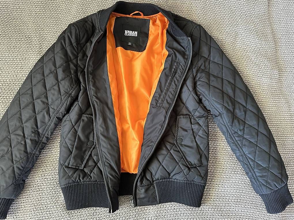 Jacken: Steppjacke im Bomberjackenstil Gr.36 – Gebraucht aus Stäfa von DearDarling