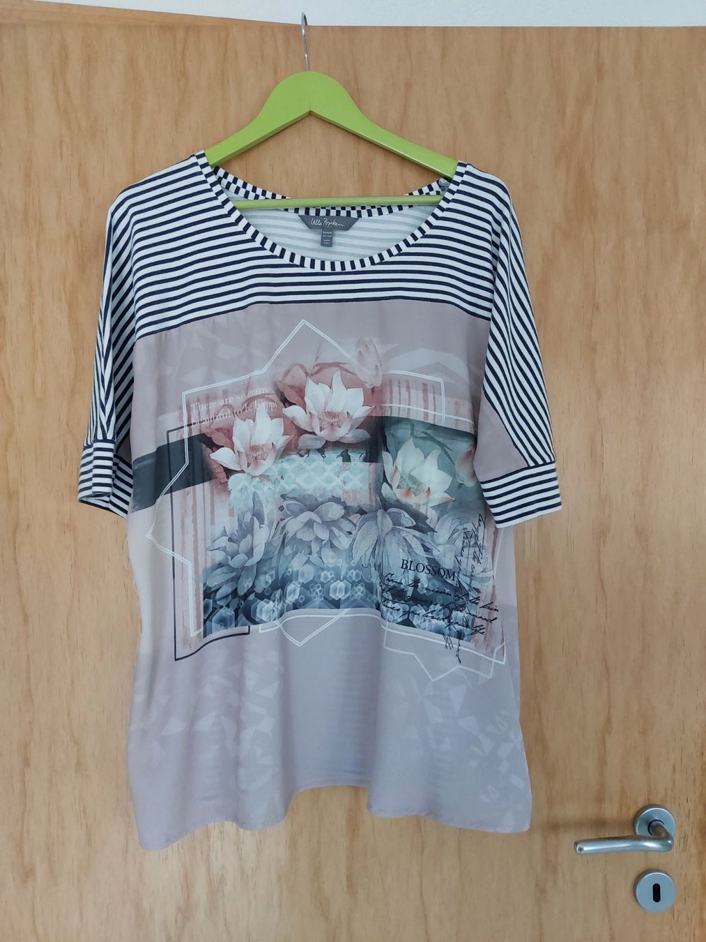 Ulla Popken T-shirt: Ulla Popken T'Shirt Gr 46/48 – Usato da Schmitten venduto da Renistern68
