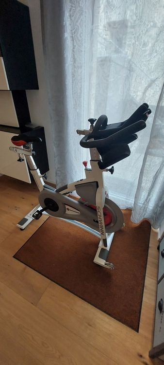 Schwinn ac deals sport spin bike