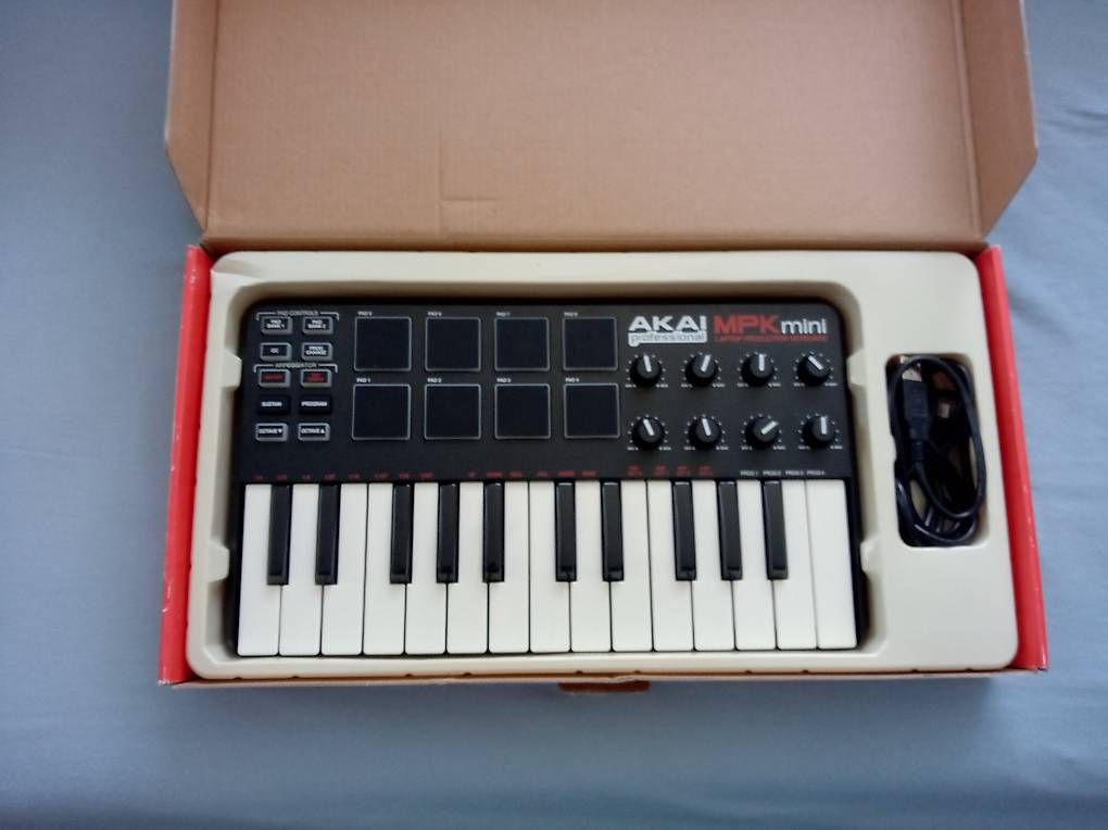 Akai Instruments de musique: Akai – D'occasion à Bad Ragaz par wie_2xls 1