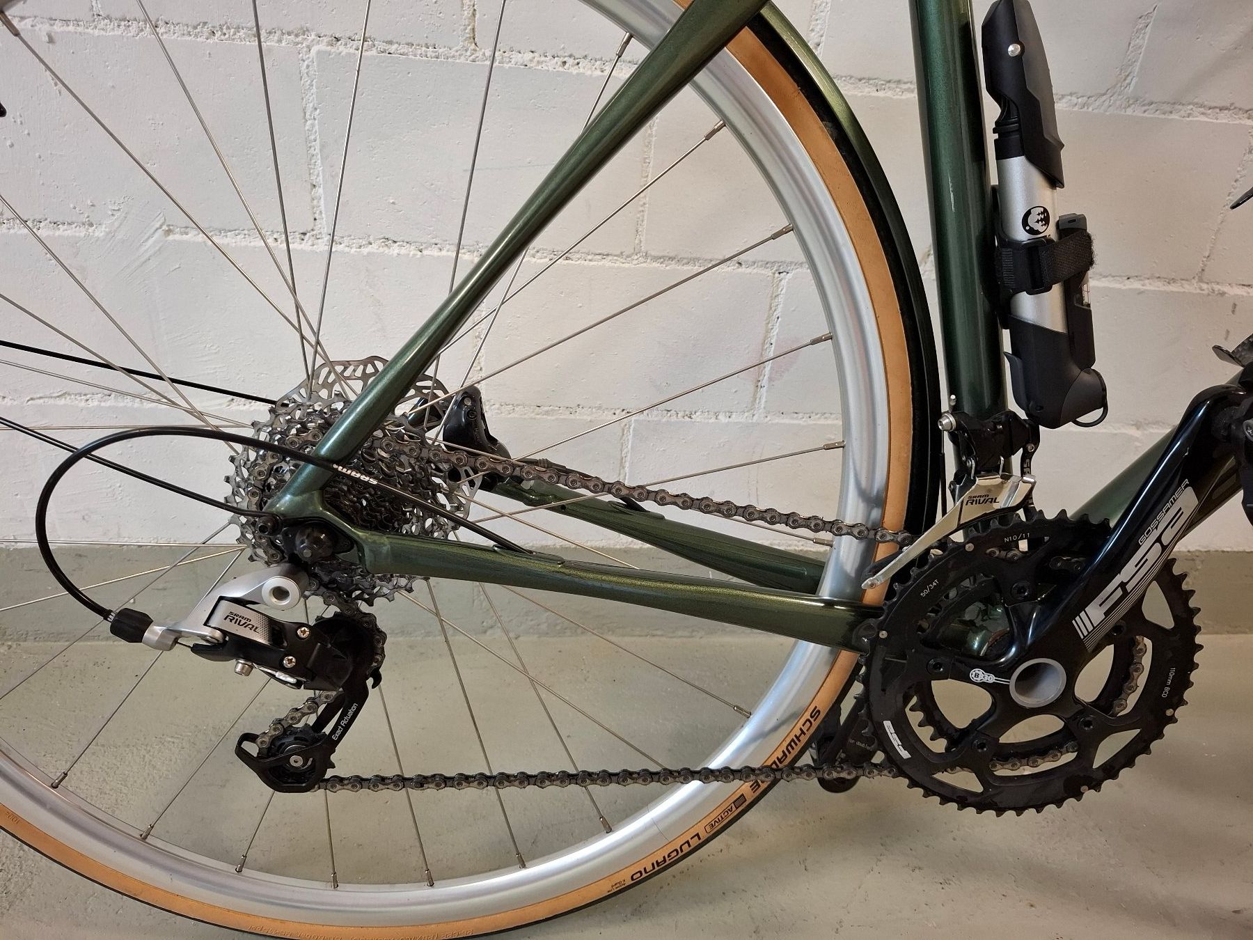 Cannondale Velos: Cannondale SYNAPSE Sram Rival Disc Adventure – Gebraucht aus Widen von Mike0021 2