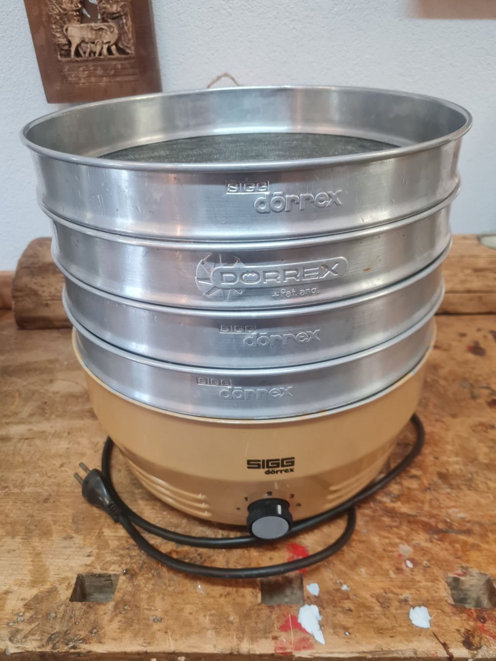 Sigg Küchengeräte: Dörrgerät Sigg Dörrex mit vier Sieben gebraucht – Gebraucht aus Hofstetten b. Brienz von Nordtor 1