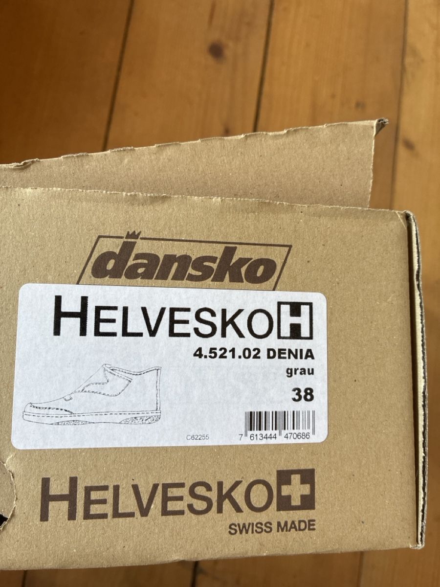 Scarpe da donna: Hausschuhe Helvesko Denia – Nuovo (secondo la descrizione) da Hunzenschwil venduto da Monggeli