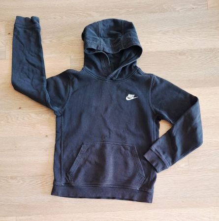 1035 – Sweat Shirt Nike - 147-158 (11-13 ans)