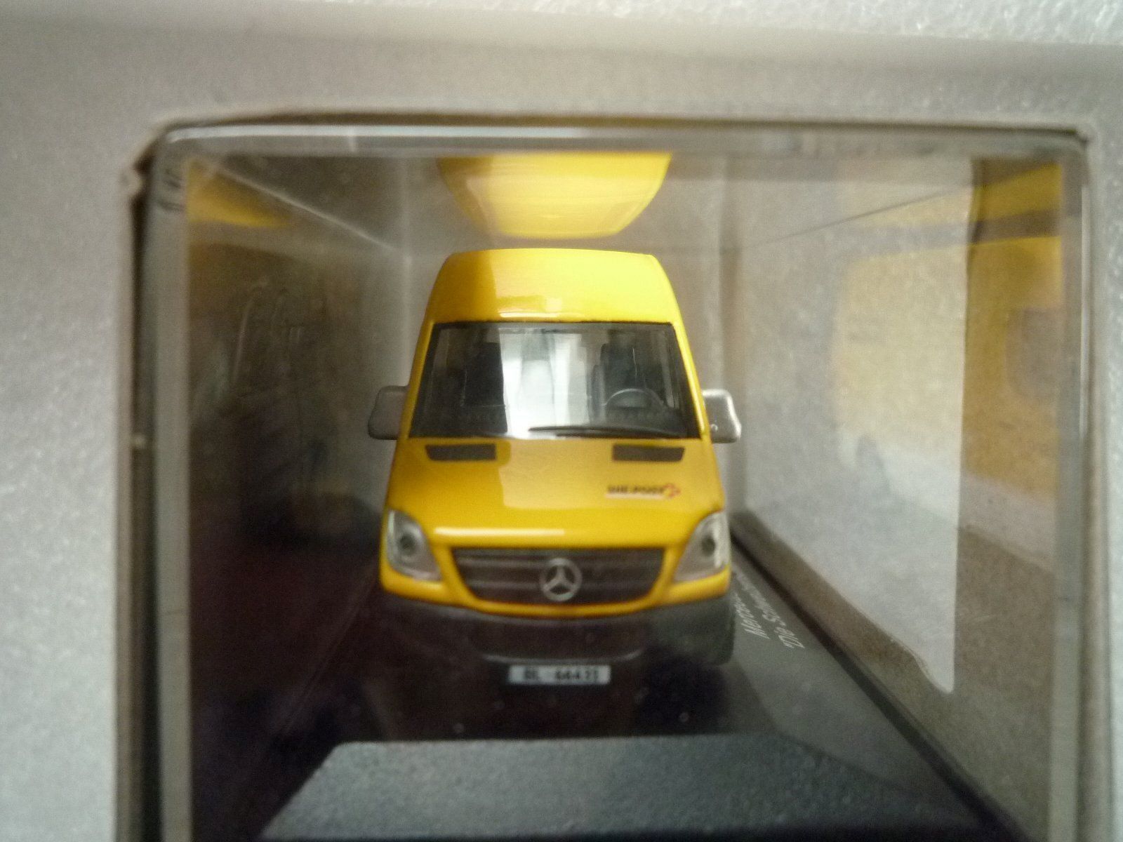Schuco Modellautos: NEU- Schuco 27312 H0 MB "SWISS POST" DIE POST LA POSTE – Neu und originalverpackt aus Chevenez von Railpassion 2