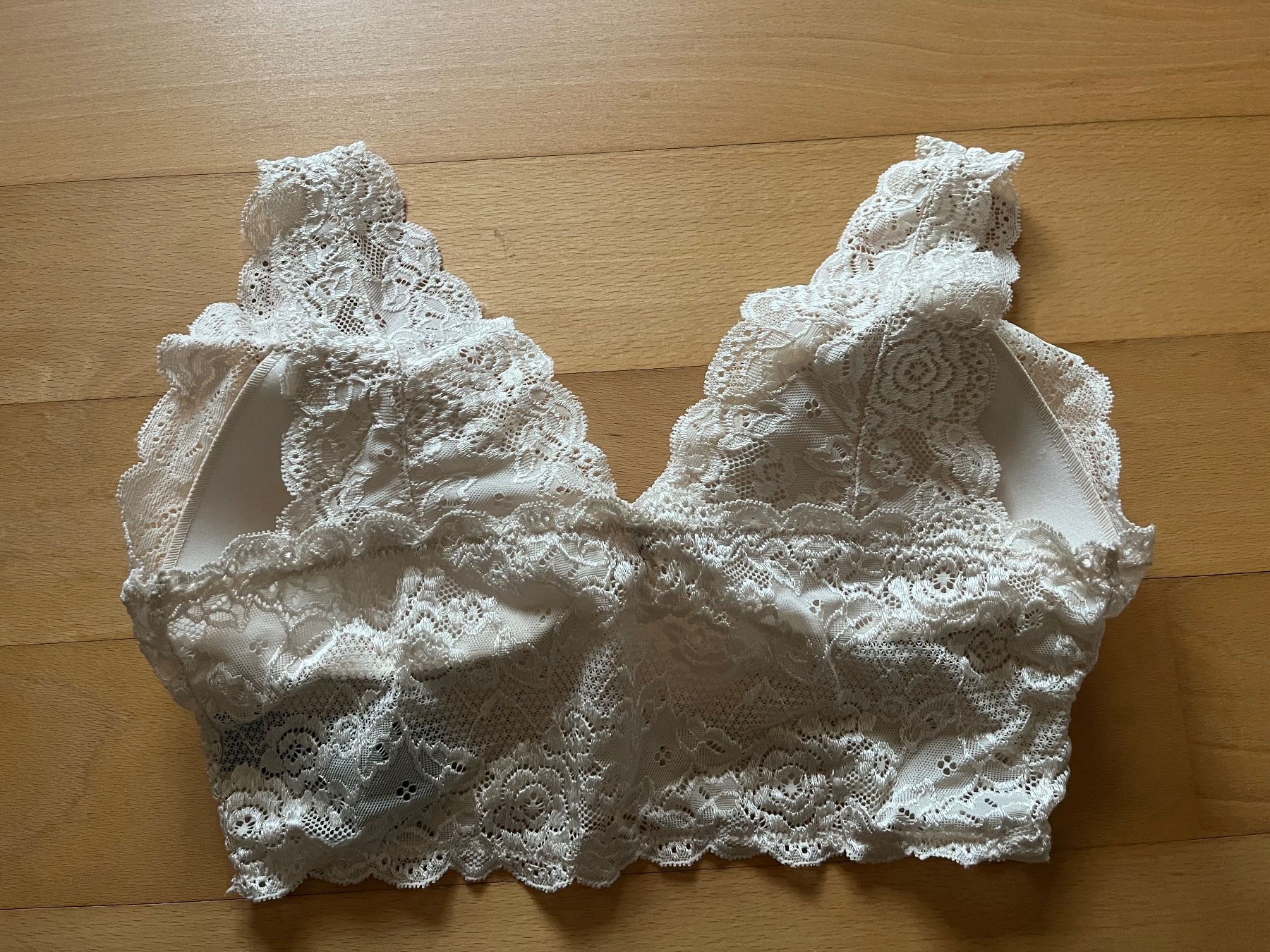 Only Autres dessous: BH/Bralette Only - Grösse M – Neuf (Voir description) à Wallenried par nfe_2xn6 1
