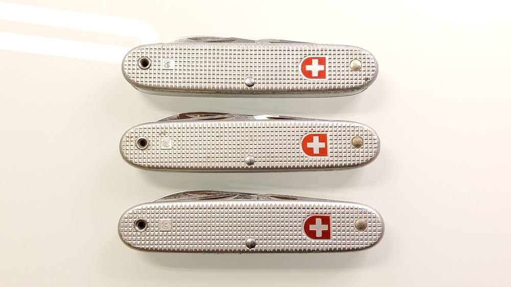 3 Couteaux militaire Victorinox Alox 82 83 88 | Kaufen auf Ricardo