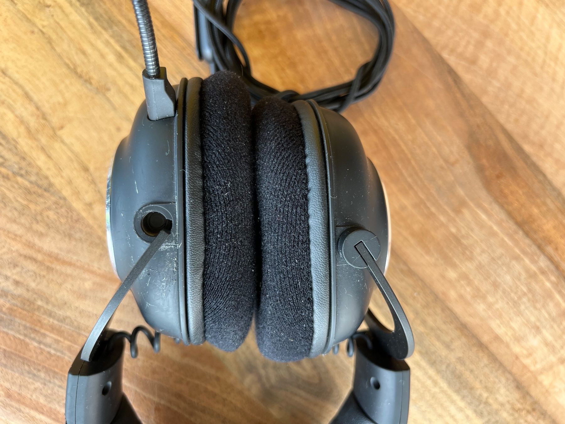 Logitech Kopfhörer: Logitech G PRO Gaming Headset Mikrofon Kabel defekt – Defekt aus Kehrsiten von Schori8 1