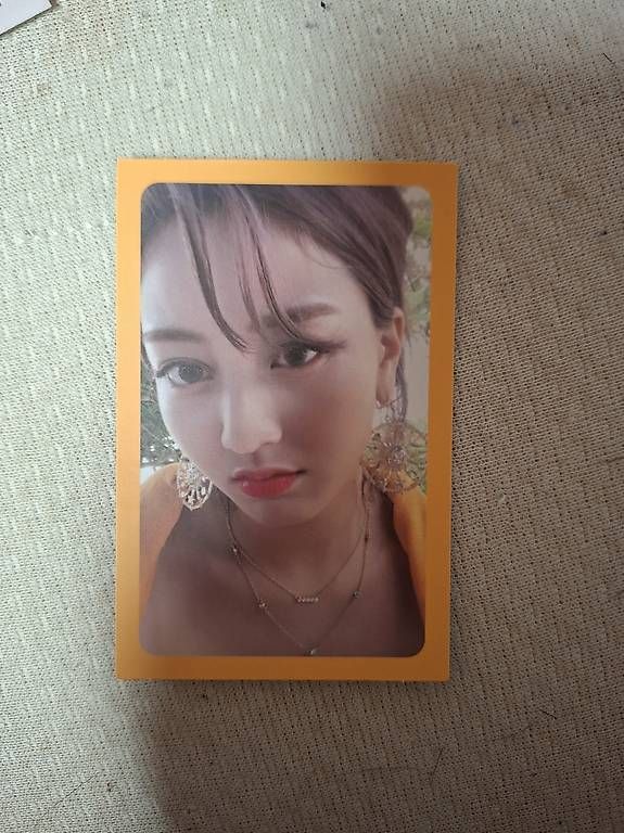 Carte collezionabili: Jihyo summer nights pc  – Usato da Alikon venduto da e_w_lt5y