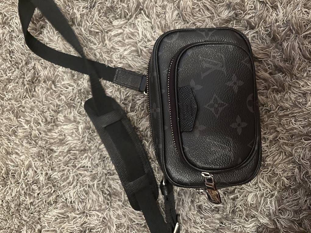 Sacs femmes: Louis Vuitton Umhängetasche – D'occasion à Kehrsatz par ale_zpc6 1