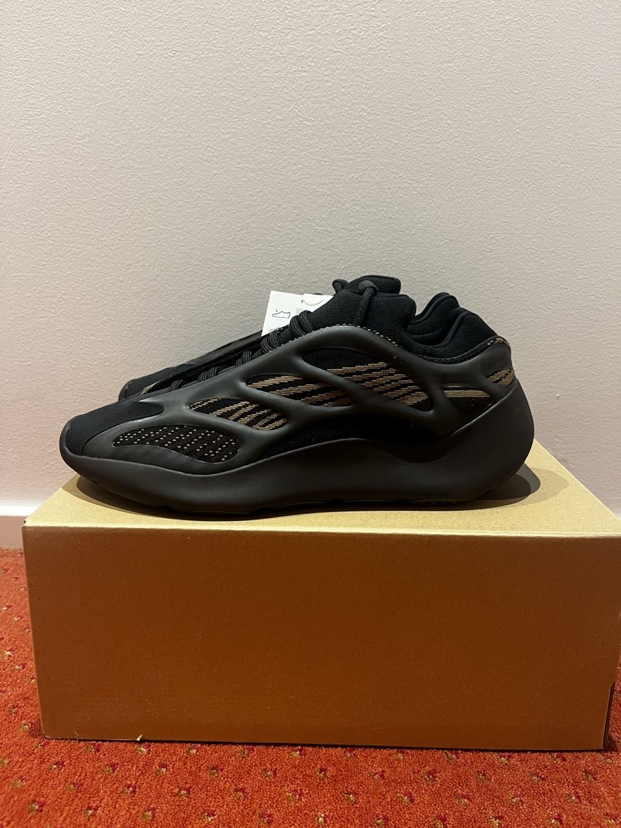 Adidas Scarpe da uomo: Yeezy 700 V3 – Nuovo e nell'imballaggio originale da Luzern venduto da 7ni_2h2r
